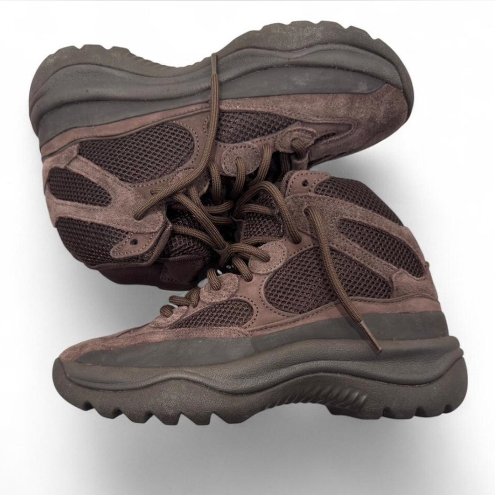 Adidas Yeezy Desert Boot Oil 6.5 M / 8 W
